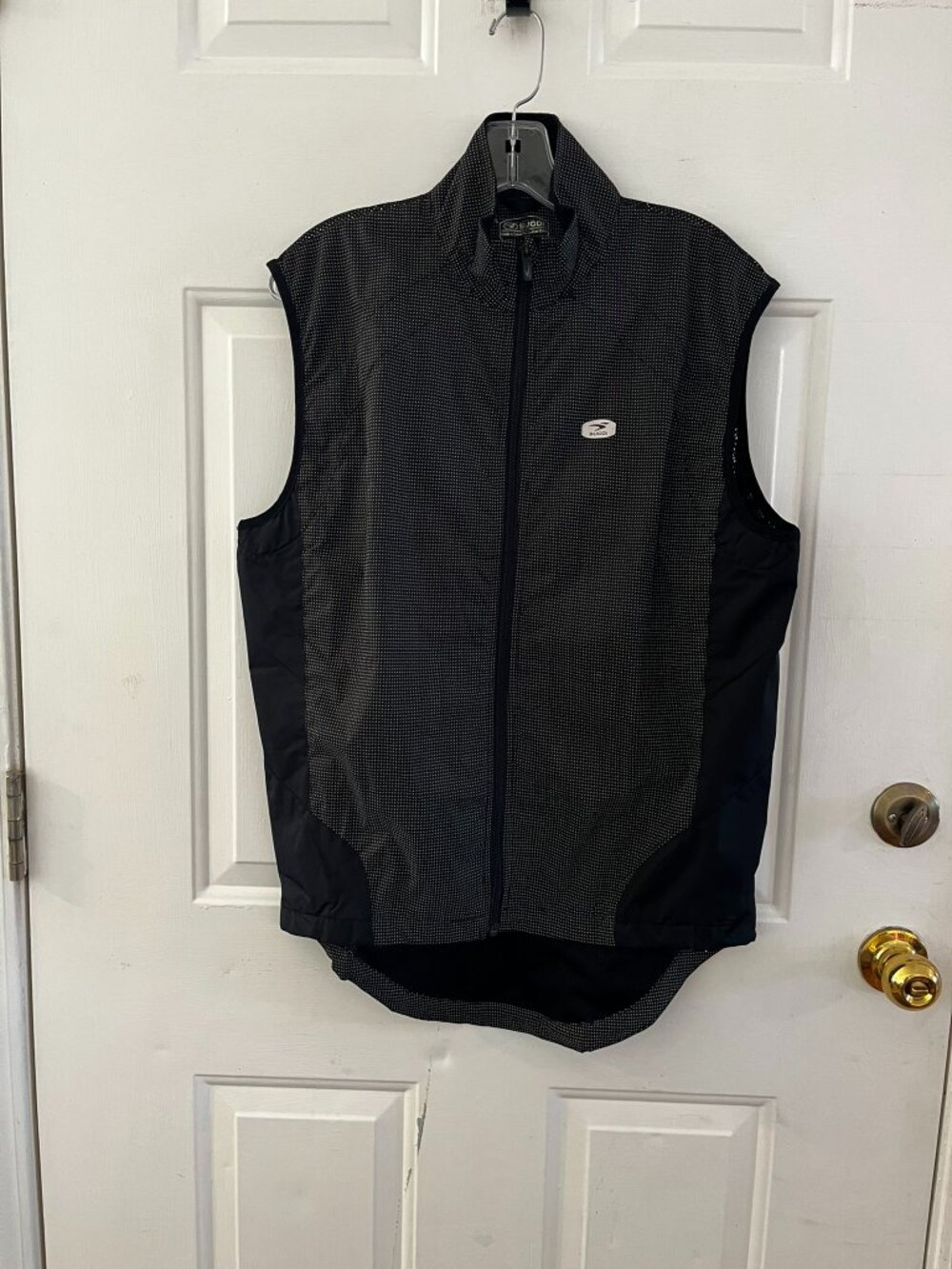 Sugoi Woman's Black Zap Versa Cycling Outdoor Vest Sz Lr